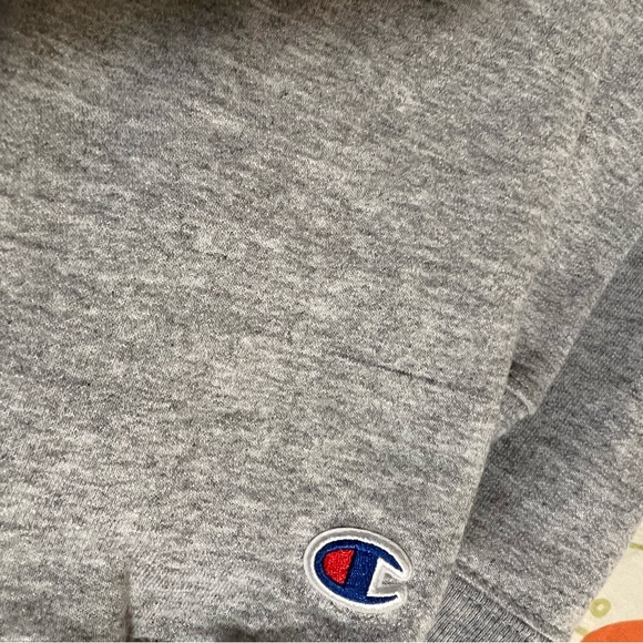 Champion sweatshirt size large NWT - Picture 8 of 9